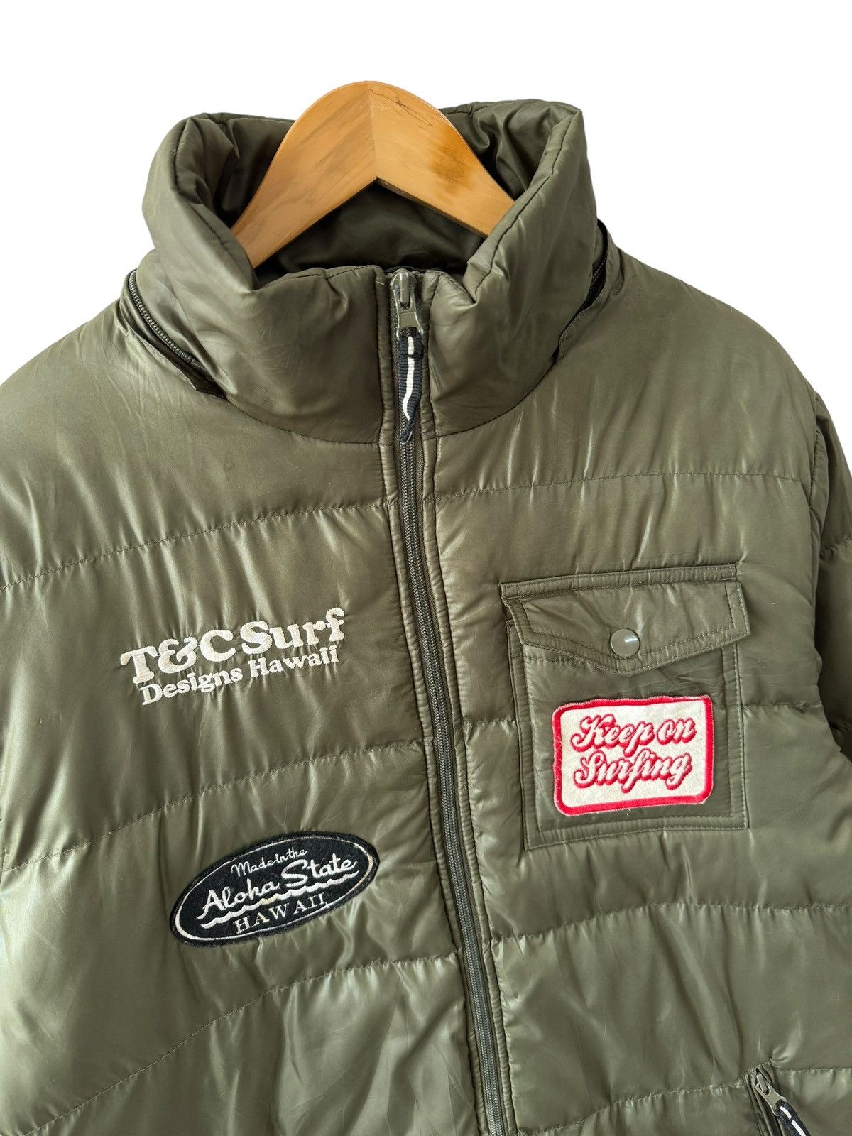 Japanese Brand Vintage T&C Surf Patches Puffer Jacket Hooded Size US L / EU 52-54 / 3 - 4 Thumbnail