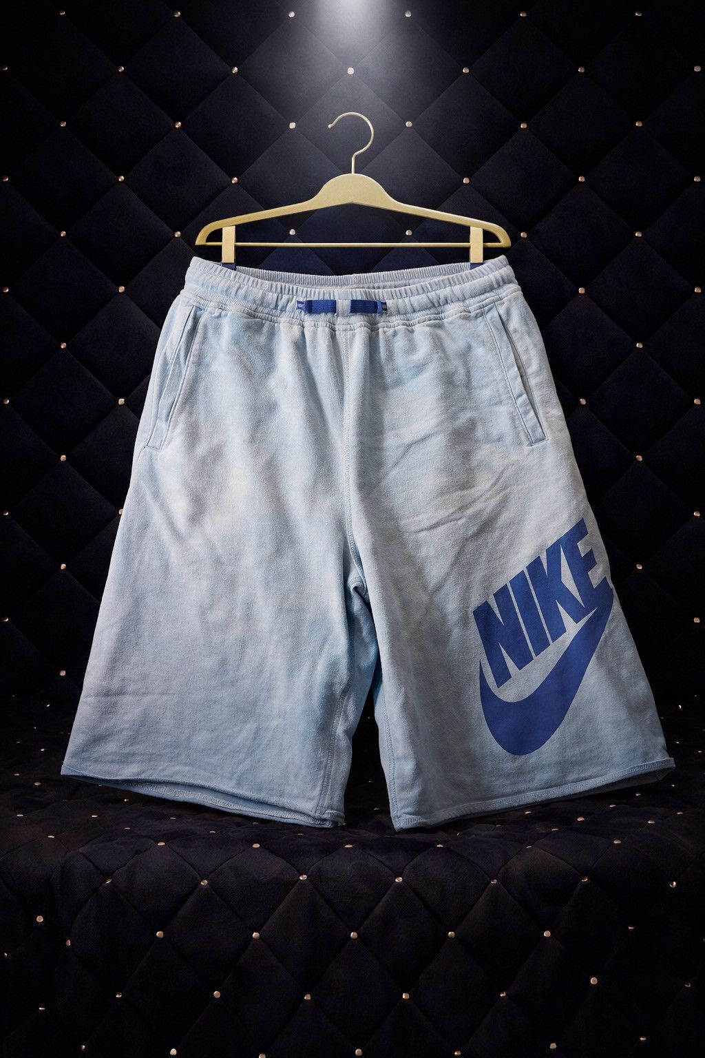 Nike NIKE SPELLOUT LOGO FLEECE SWEAT SHORTS Size US 30 / EU 46 - 1 Preview