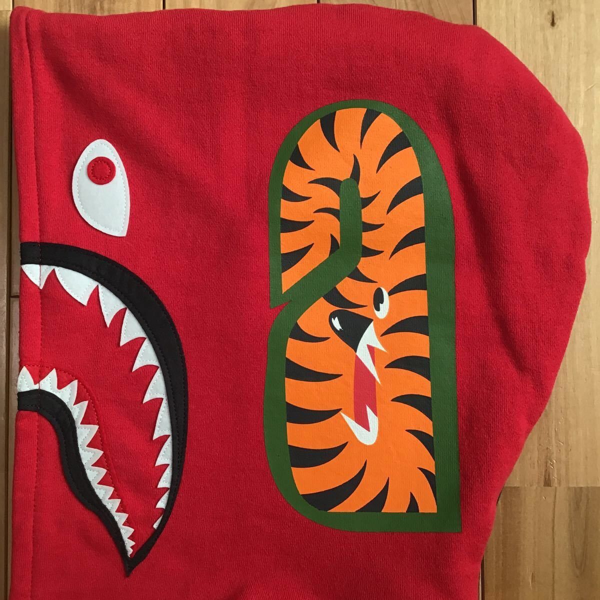 Bape BAPE Shark full zip hoodie black camo × red a bathing ape Size US L / EU 52-54 / 3 - 5 Thumbnail