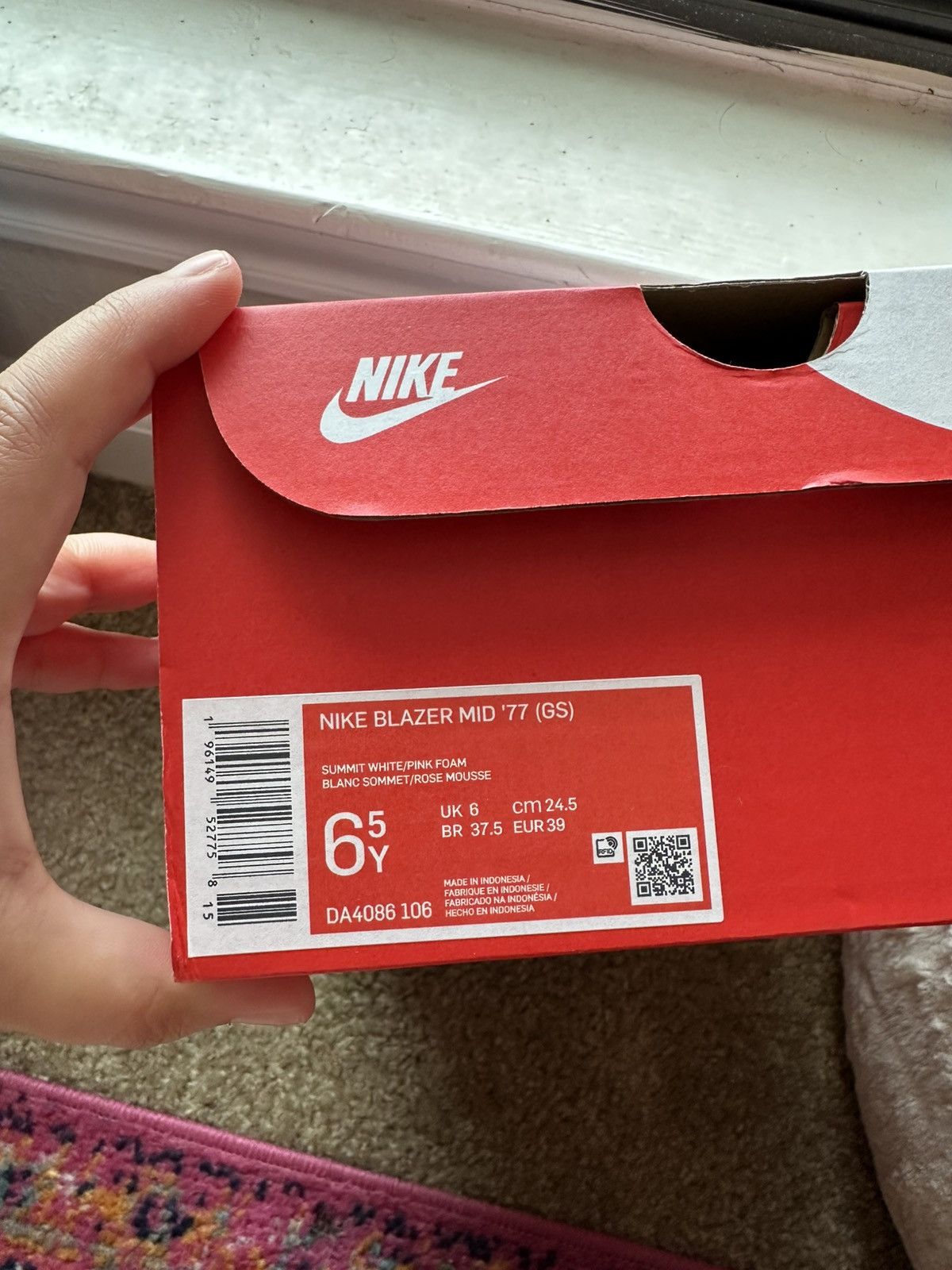 Nike Nike Blazer Mid ‘77 (GS) White & Pink Size US 6.5 / IT 36.5 - 8 Thumbnail