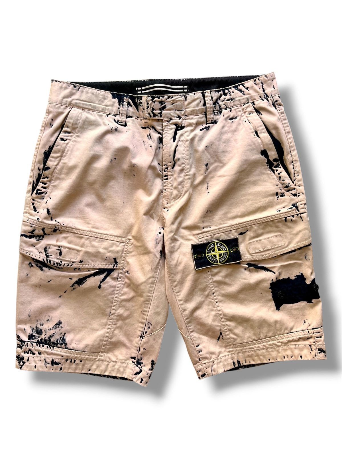 Stone Island Stone Island Hand Corrosion Cargo Shorts Type RE W30 Size US 30 / EU 46 - 1 Thumbnail