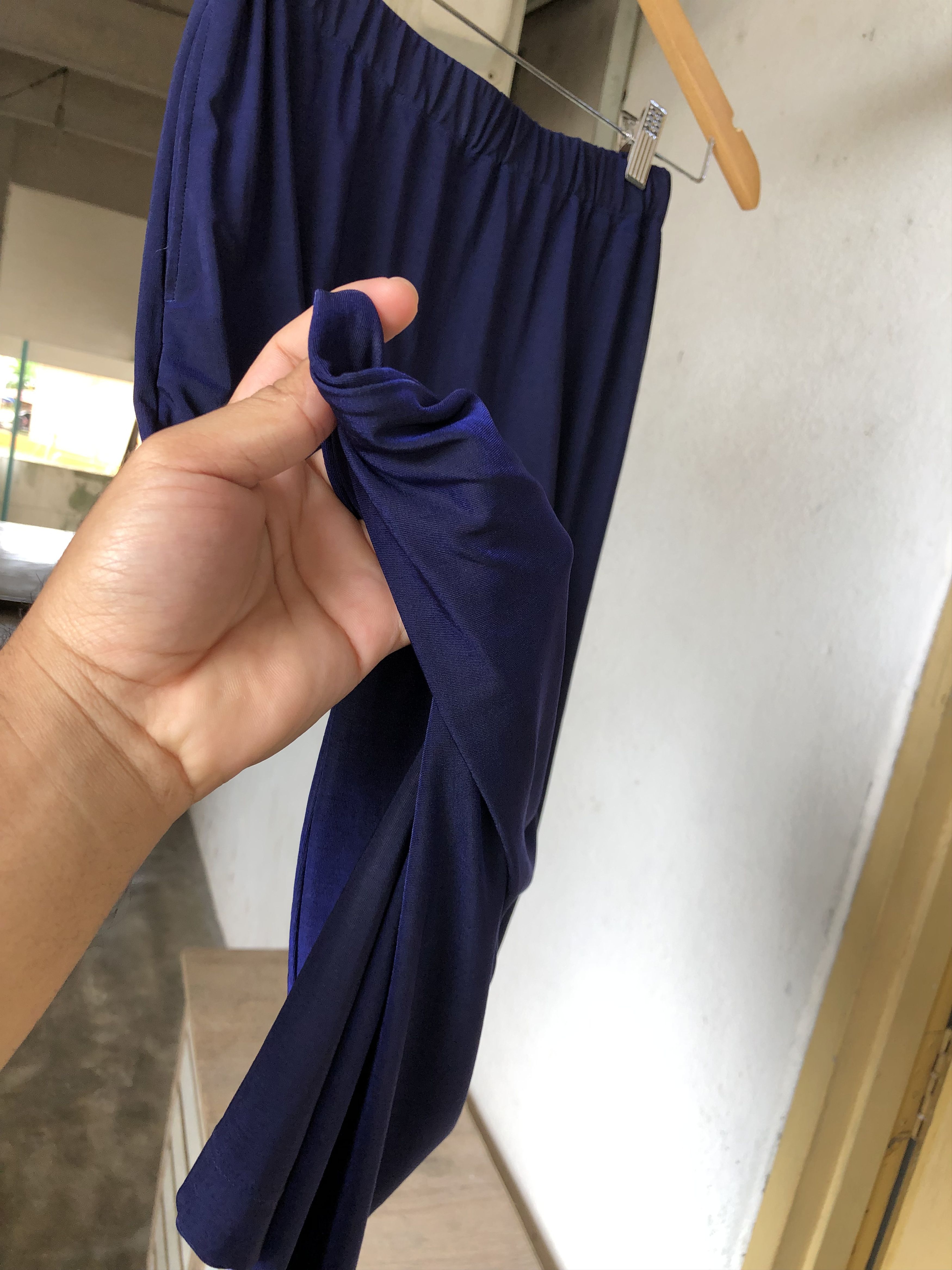 Issey Miyake Vintage Issey Miyake Shiny Blue Stretchable Midi Skirt Size 26" / US 2 / IT 38 - 7 Thumbnail