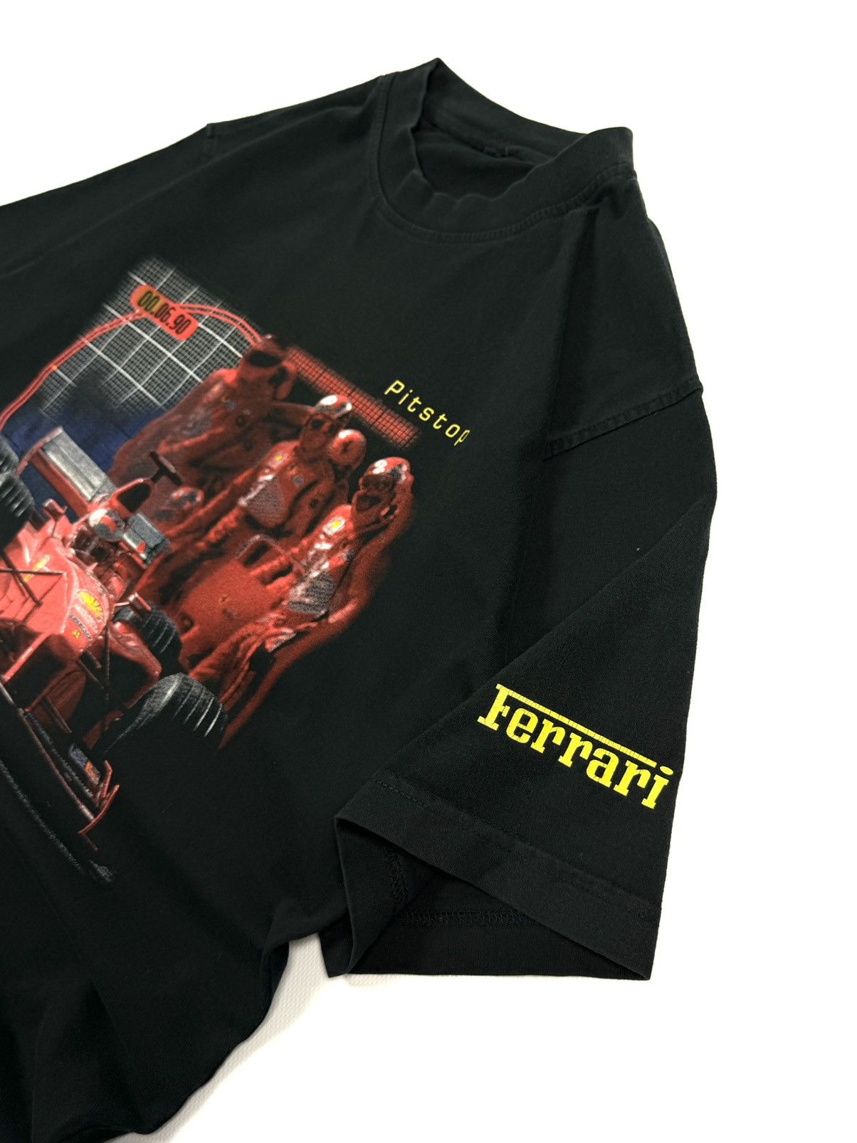 Ferrari 1999 Ferrari F1 Pit Stop Graphic Tee Vintage Racing Rare Y2K Size US M / EU 48-50 / 2 - 6 Thumbnail