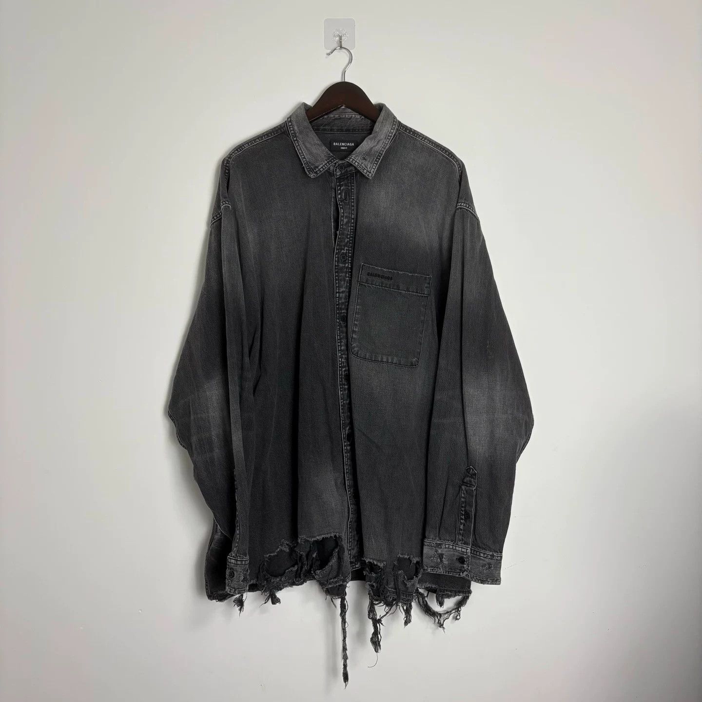 Balenciaga Balenciaga SS21 Ripped Denim Jacket Shirt Size US L / EU 52-54 / 3 - 1 Thumbnail
