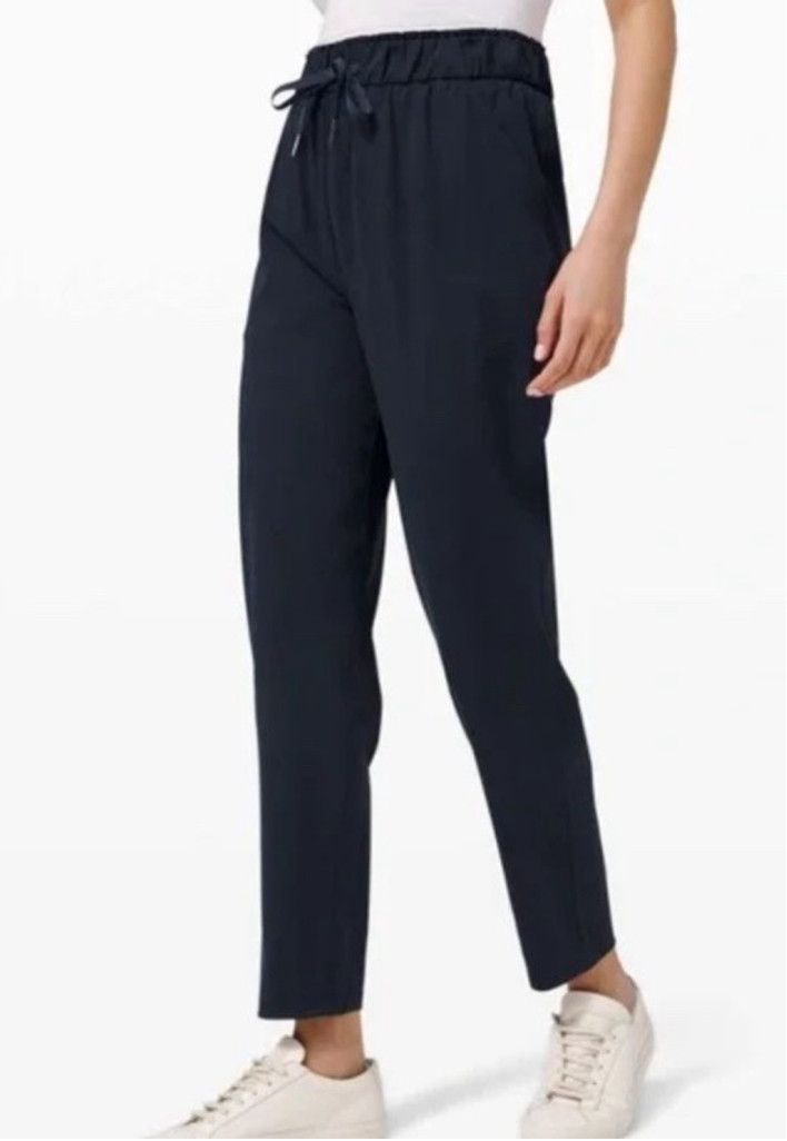 Lululemon LULULEMON ON THE FLY PANT 27”BLACK COLOR SIZE 6 WAIST 14” Size 28" / US 6 / IT 42 - 8 Thumbnail