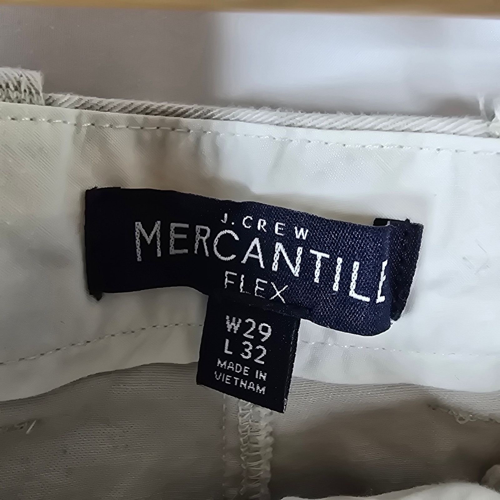 J.Crew J.Crew Flex Beige Straight Leg Chino Pants Size W29 L32 Size US 29 - 2 Thumbnail