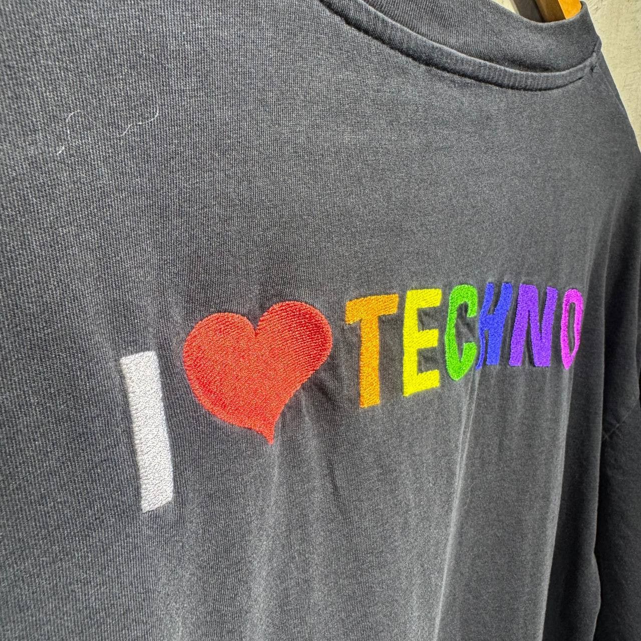 Balenciaga Balenciaga “I Love Techno” embroidered tee Size US XXL / EU 58 / 5 - 4 Thumbnail