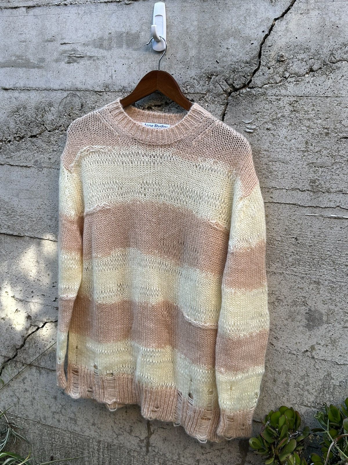 Acne Studios RARE GRAIL Acne Studios distressed Italian Kurt cobain knit Size US L / EU 52-54 / 3 - 1 Thumbnail