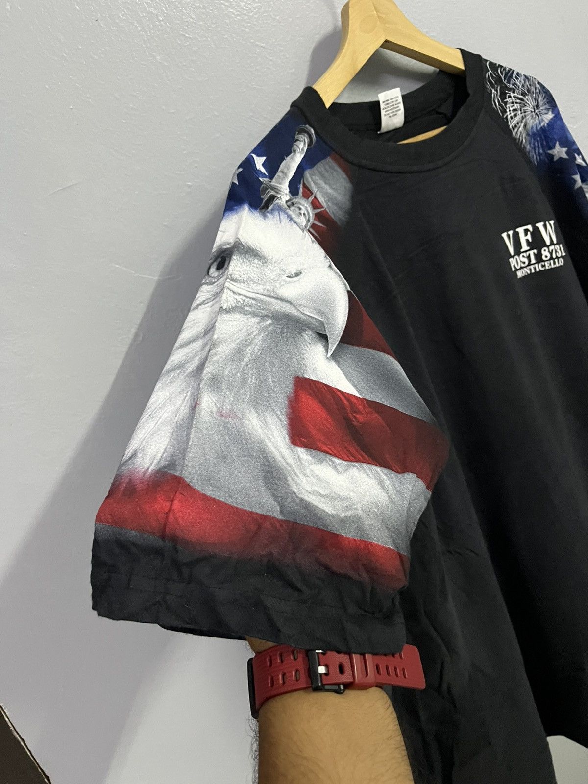 American Eagle Outfitters America flag tee Size US L / EU 52-54 / 3 - 3 Thumbnail