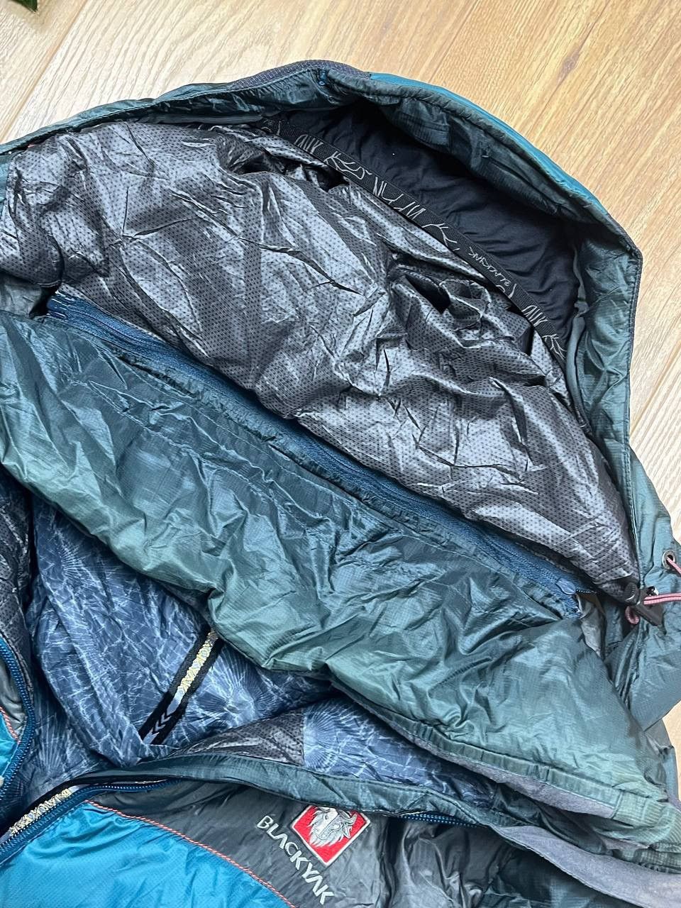 BLACKYAK 00’s BLACK YAK ARCHIVE PUFFER DOWN RARE JACKET GORCPORE Size US M / EU 48-50 / 2 - 20 Thumbnail