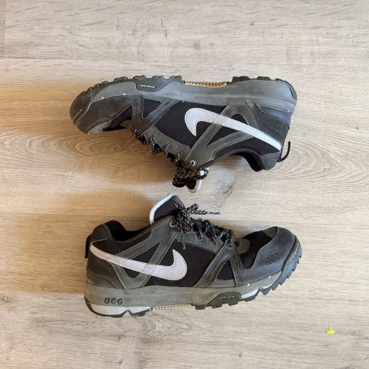 靴 NIKE ACG AIR CAIRNGORM US8 Nike ACG Air Cairngorm Low | Grailed