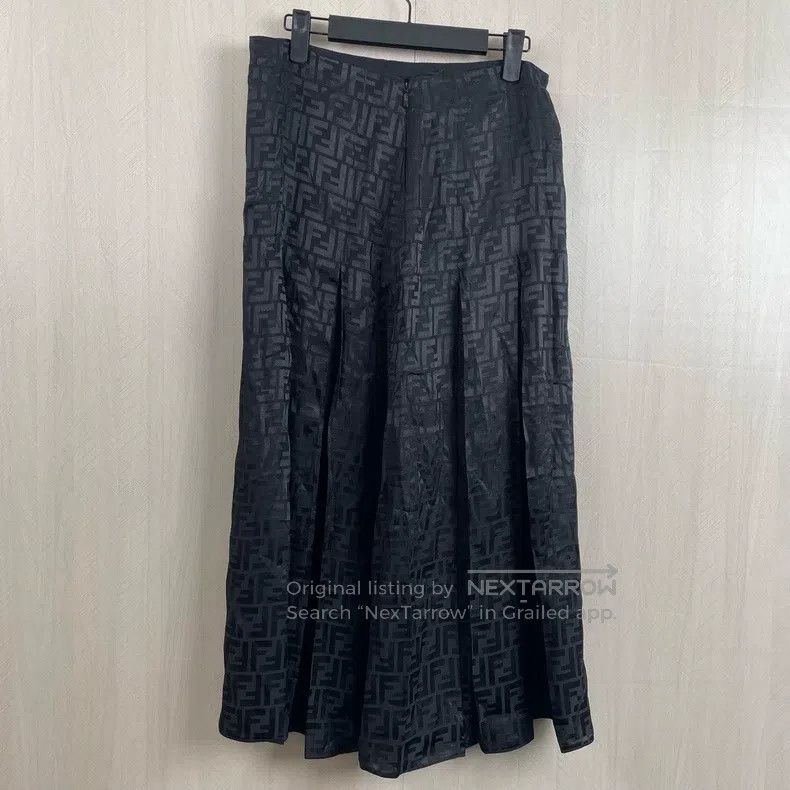 Fendi Fendi Printed Black Midi Skirt Size 26" / US 2 / IT 38 - 3 Thumbnail