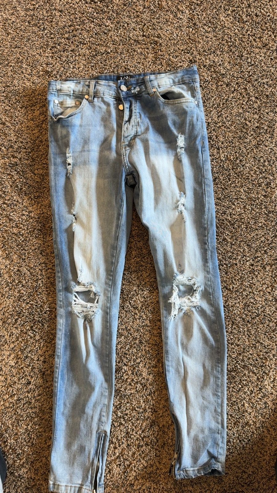 Boohoo Ripped Jeans Size US 32 / EU 48 - 1 Thumbnail
