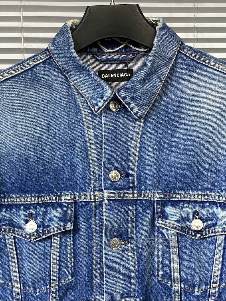 Balenciaga Balenciaga Washed denim jacket with back letter print logo Size US M / EU 48-50 / 2 - 3 Thumbnail