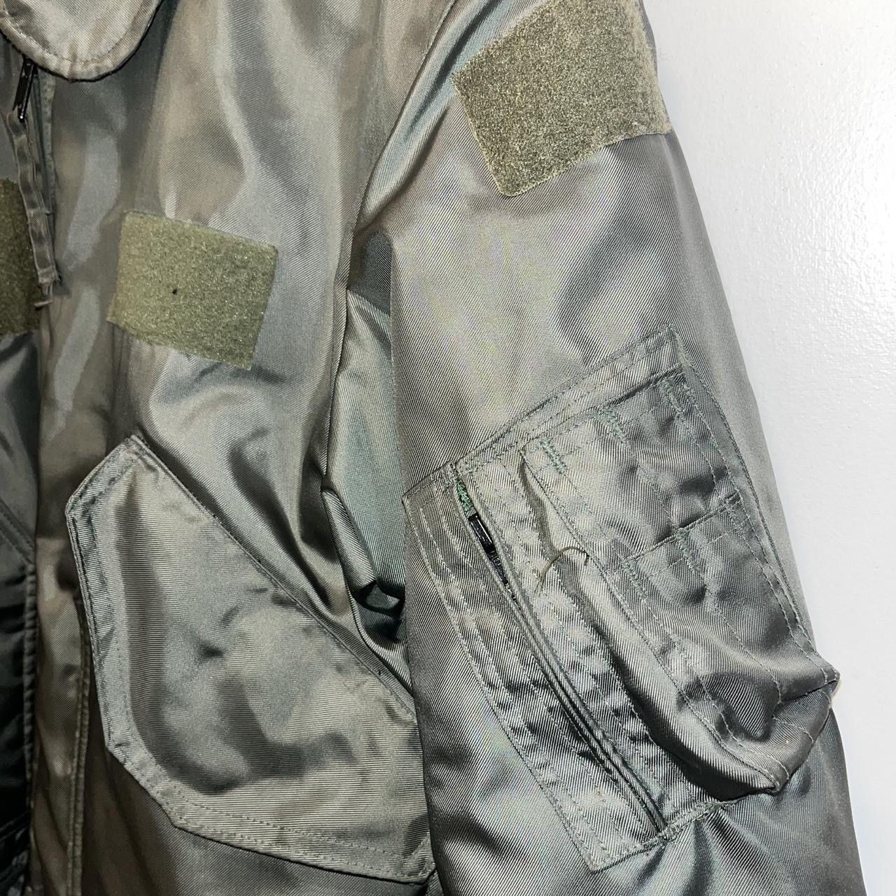 Alpha Industries U.S. military-issue CWU-45/P Flyer's Cold Weather Jacket Size US L / EU 52-54 / 3 - 3 Thumbnail