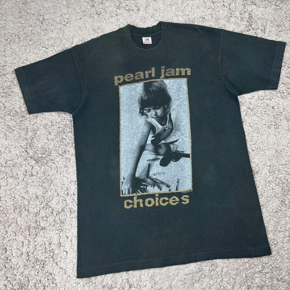 Band Tees Vintage 1992 Pearl Jam "Choices crayons over guns" T-shirt Size US L / EU 52-54 / 3 - 3 Thumbnail