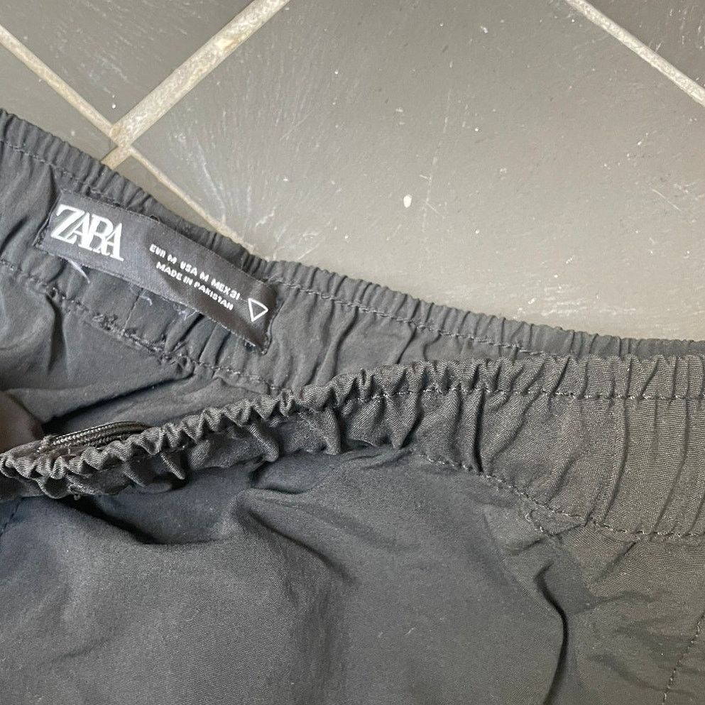 Zara Black and Dark Grey Tracksuit Windbreaker Pants Size Medium Size US 33 - 3 Thumbnail
