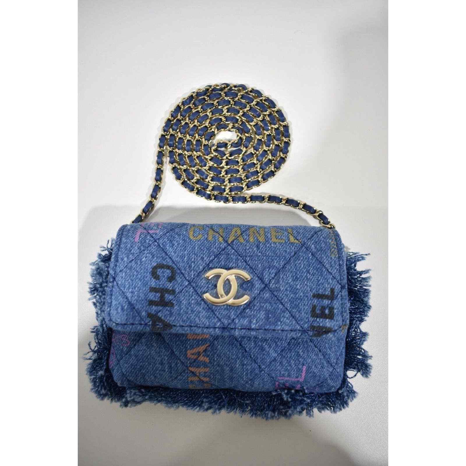 Chanel Chanel Graffiti Shoulder Crossbody Clutch Credit Card Bag Size ONE SIZE - 1 Thumbnail
