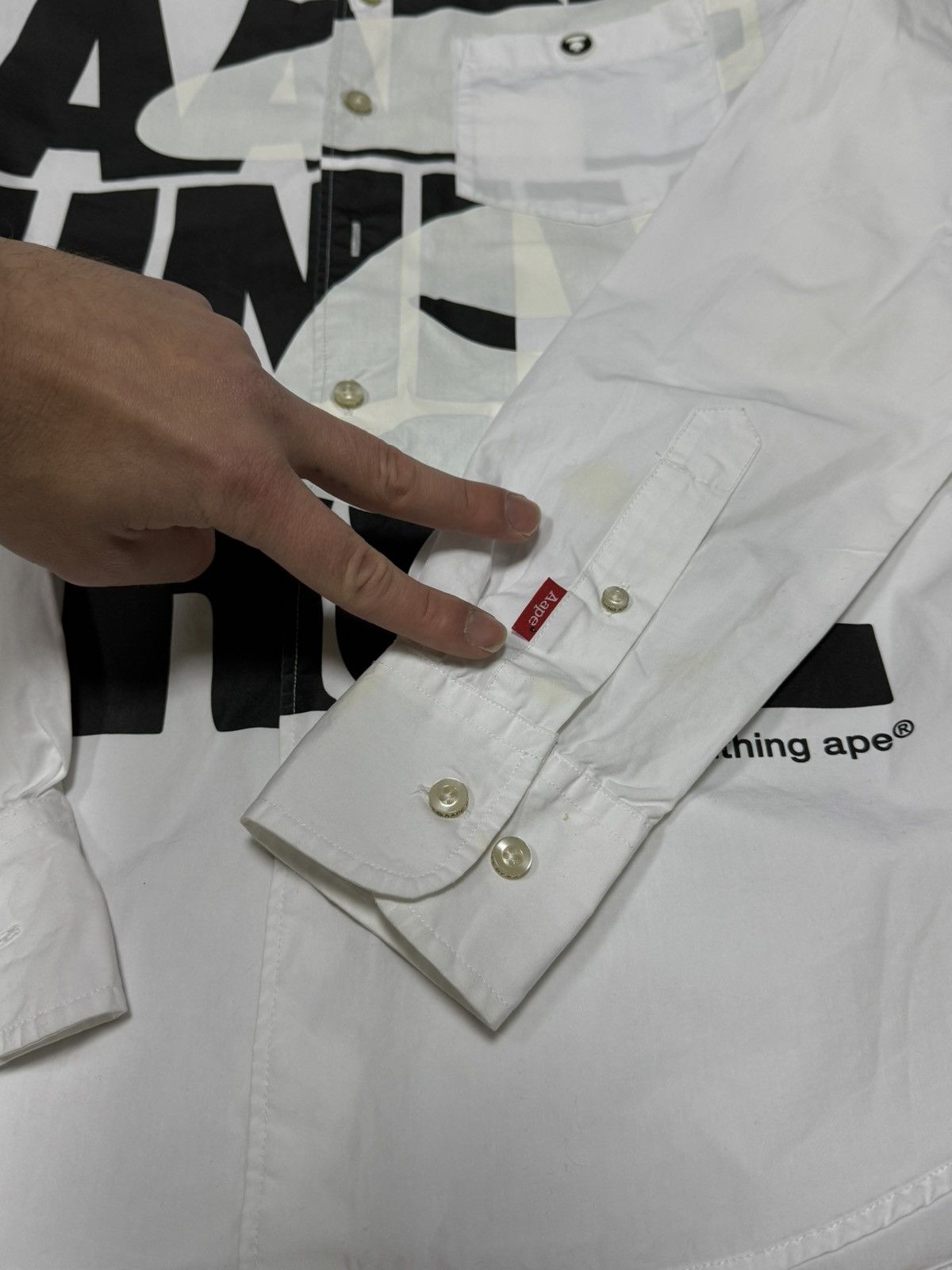 Aape Aape by Bape white and camo button up universe Size US L / EU 52-54 / 3 - 9 Thumbnail