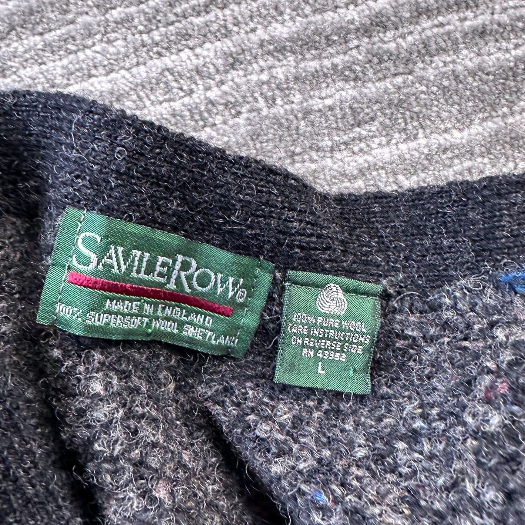 Vintage VINTAGE Savile Row Sweater Cardigan Mens Large Gray Wool Knit V-Neck Button Up Shetland Size US L / EU 52-54 / 3 - 6 Thumbnail