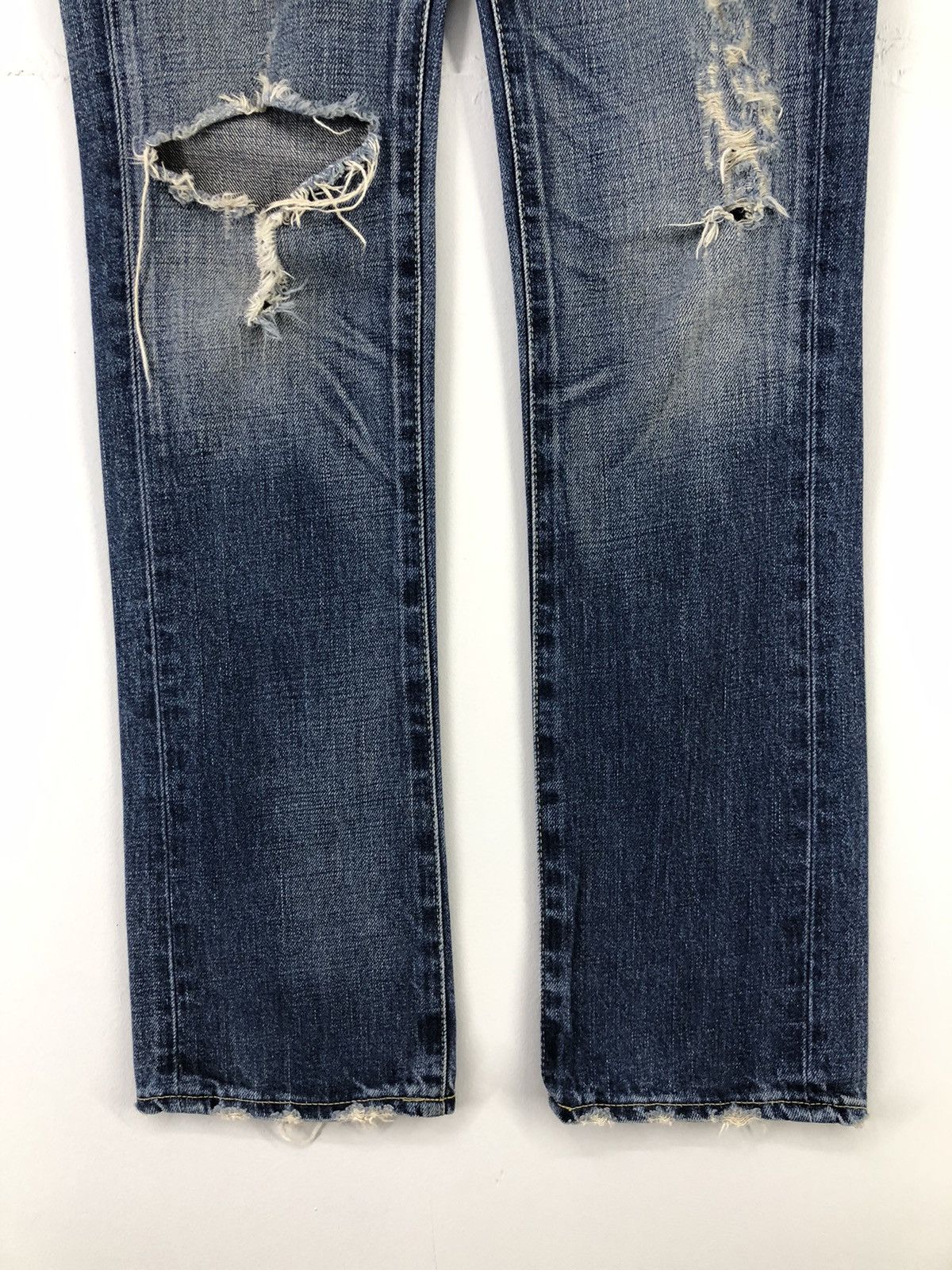 Japanese Brand Rodeo Crowns Low Rise Distressed Faded Blue Jeans Size 28" / US 6 / IT 42 - 9 Thumbnail