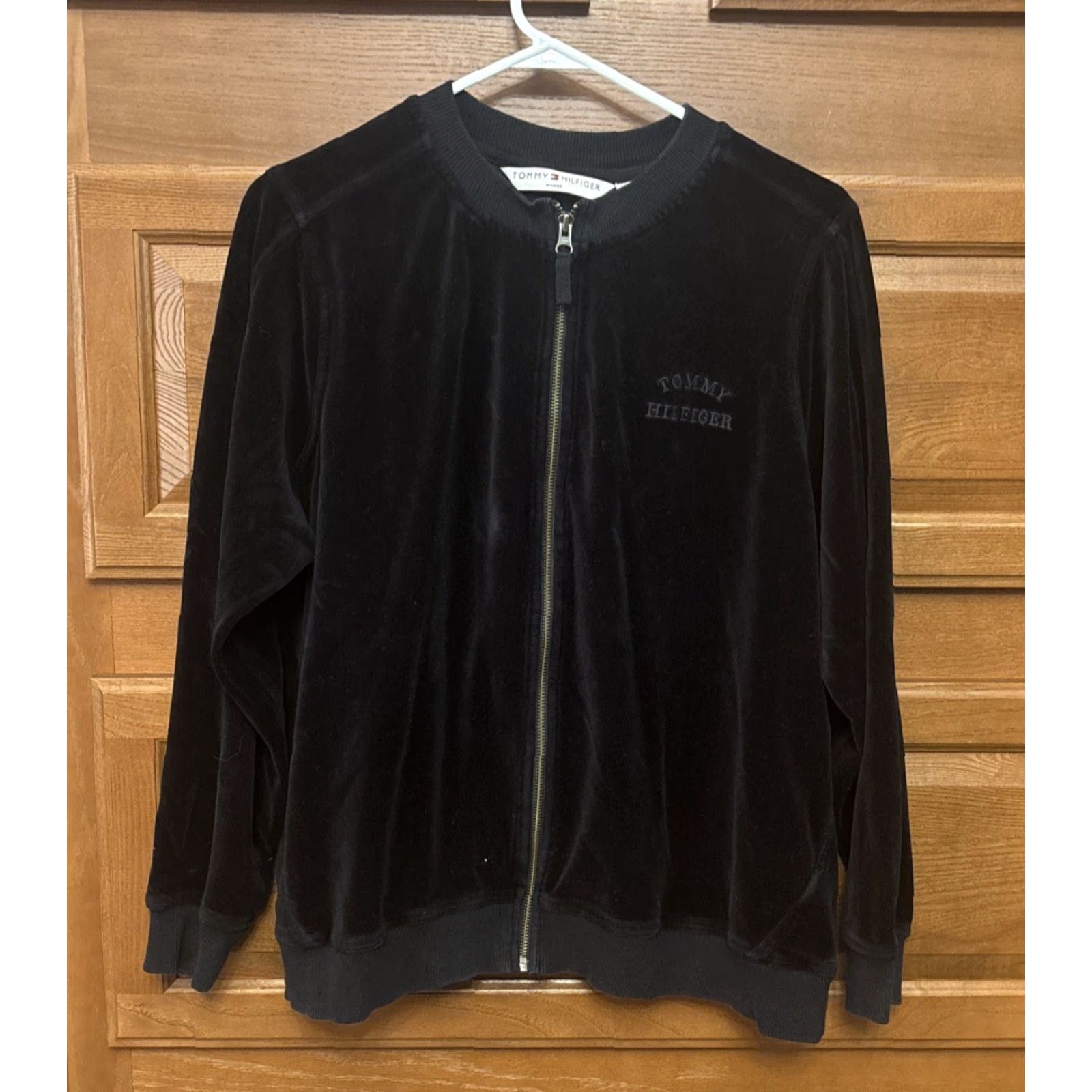 Tommy Hilfiger VINTAGE Tommy Hilfiger Full Zip Jacket Women 1X Black Velour Embroidered Logo Y2K 311 Size XL / US 12-14 / IT 48-50 - 2 Thumbnail