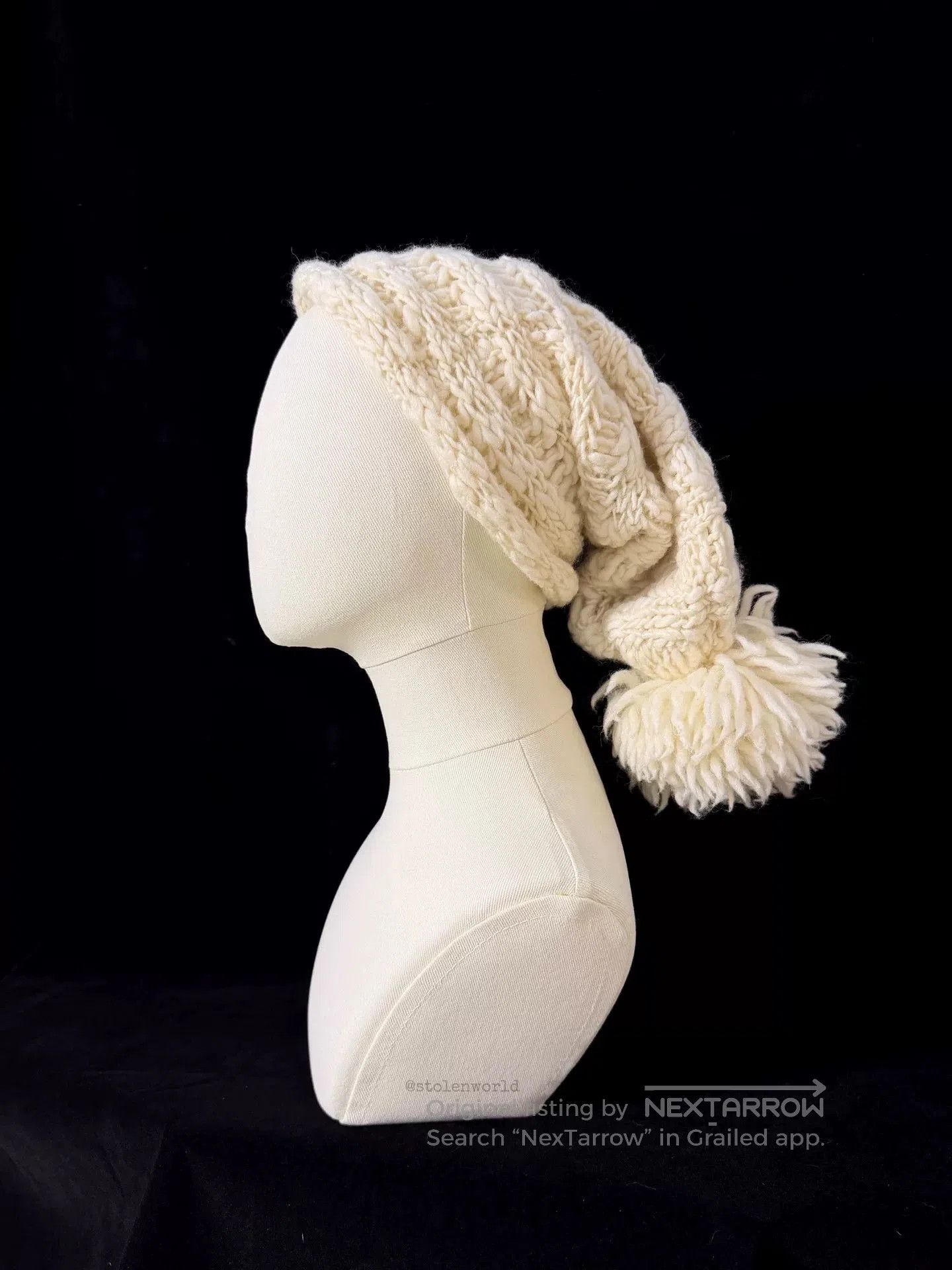Vintage cute cream knit pom pom beanie. Size ONE SIZE - 5 Thumbnail