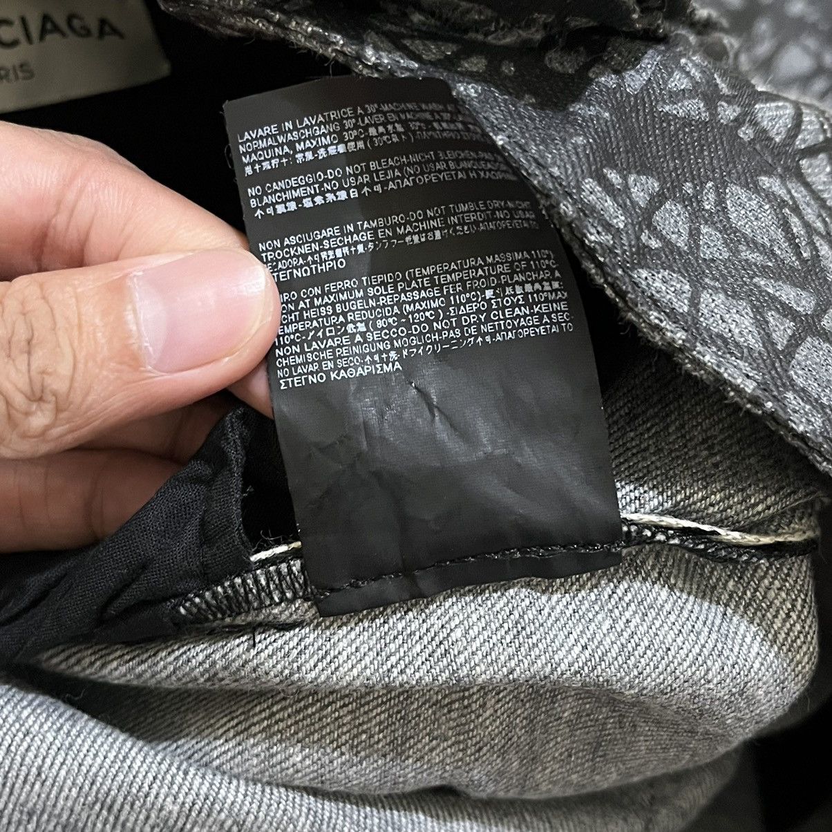Balenciaga Balenciaga SS13 Scribble Denim Pants Size US 31 - 8 Thumbnail