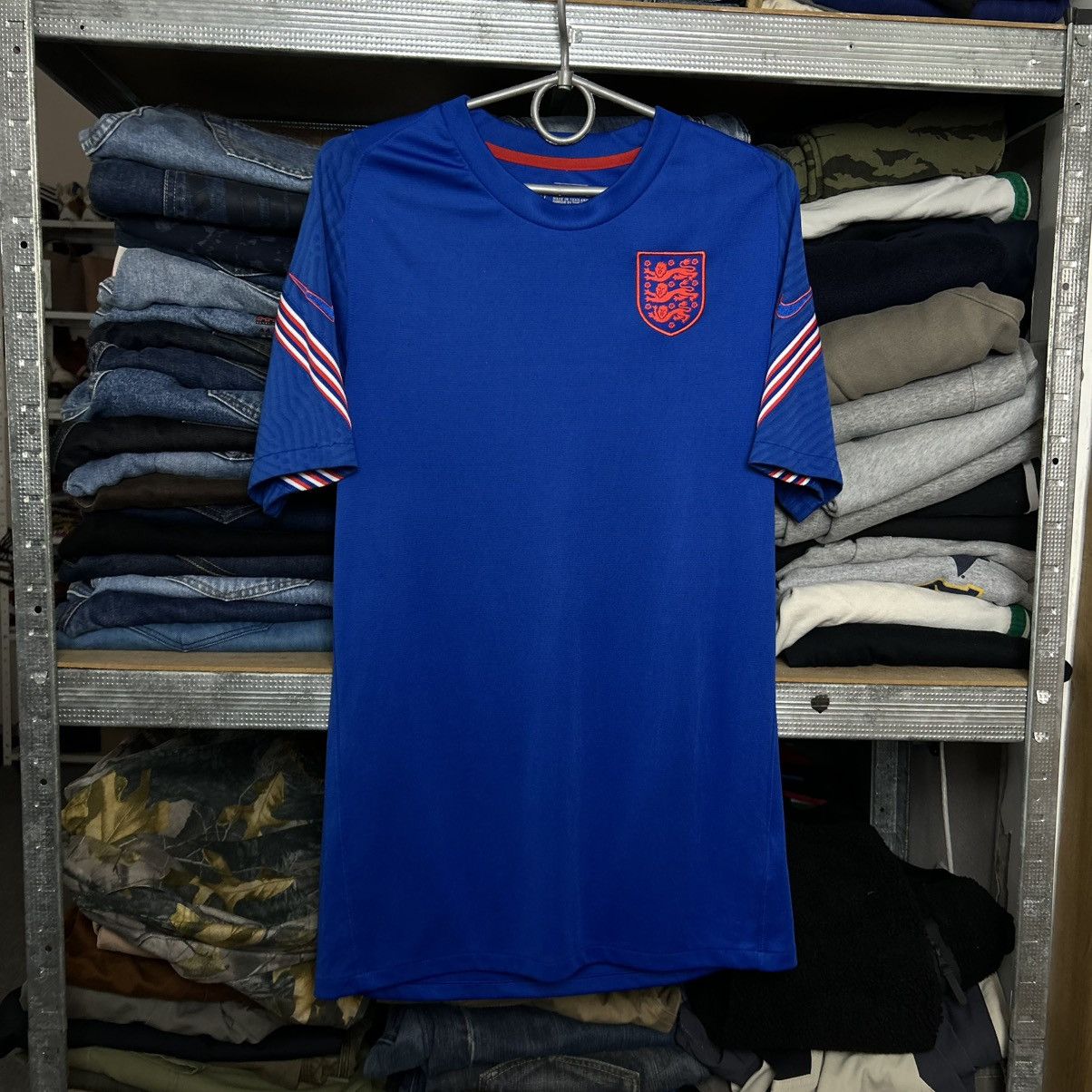 Nike Mens Nike FC England Home Training soccer jersey size S Size US S / EU 44-46 / 1 - 1 Thumbnail