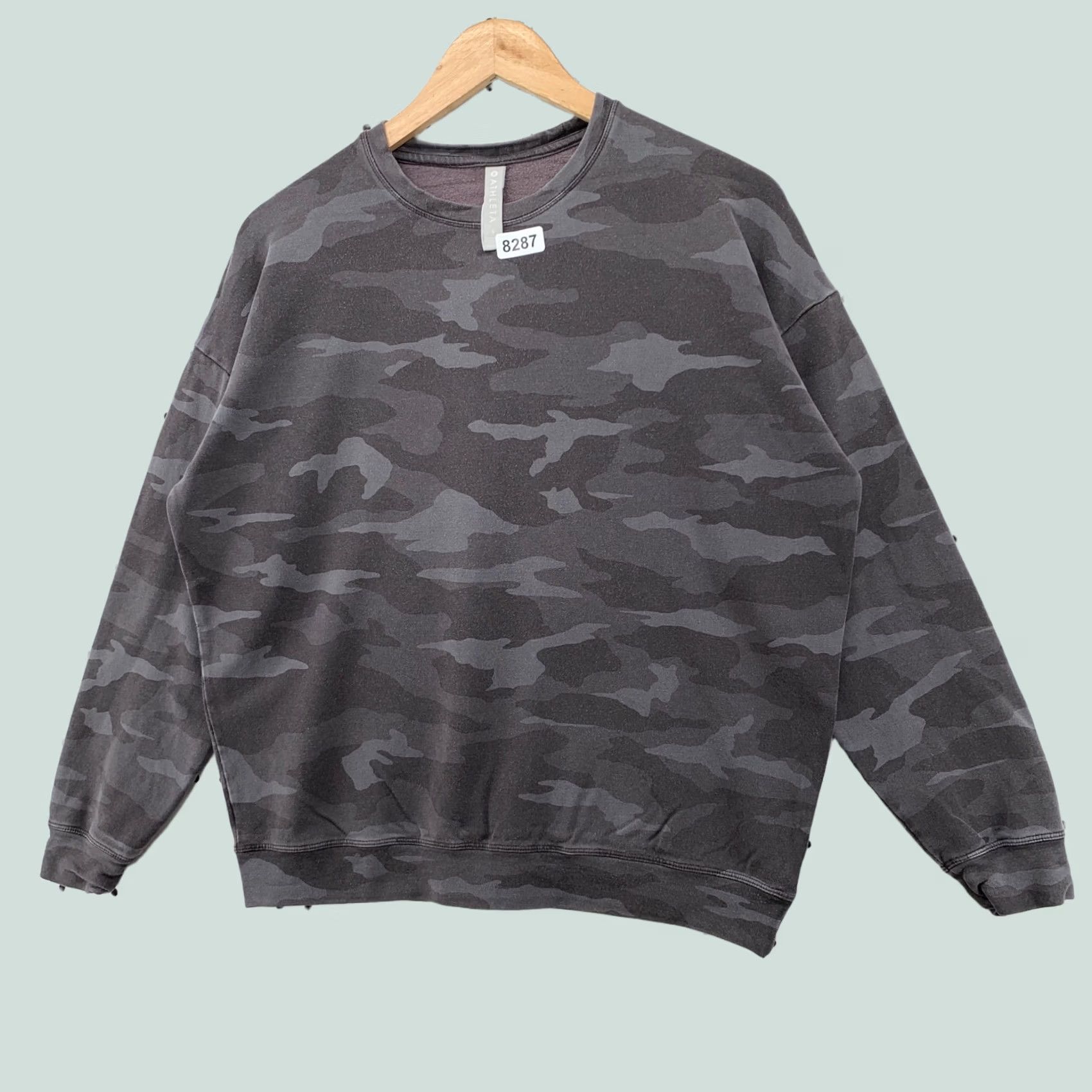 Athleta Athleta Sweatshirt Womens Small Gray Camouflage Crewneck Pullover Shirt Size S / US 4 / IT 40 - 1 Thumbnail