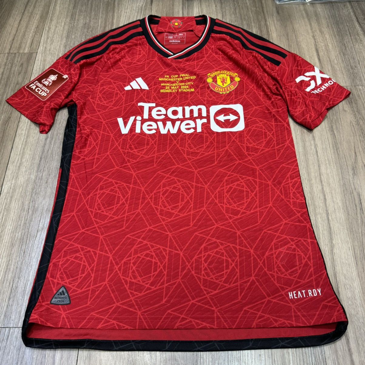 Adidas Manchester united 23/24 player issue FA Cup final shirt #37 Size US S / EU 44-46 / 1 - 1 Thumbnail