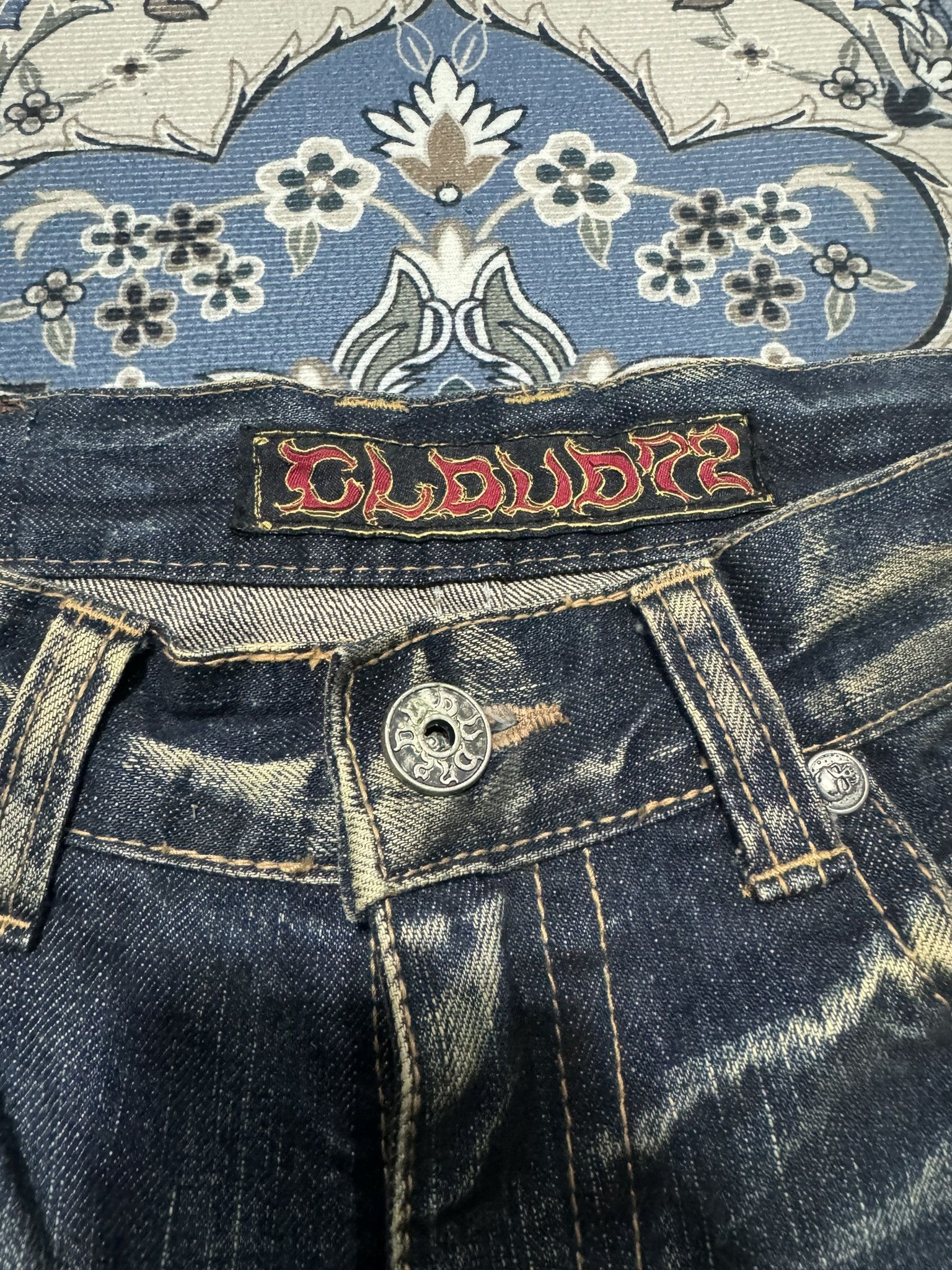 Japanese Brand × Seditionaries Cloud 77 Distressed Skull Patches Jeans Size US 29 - 4 Thumbnail