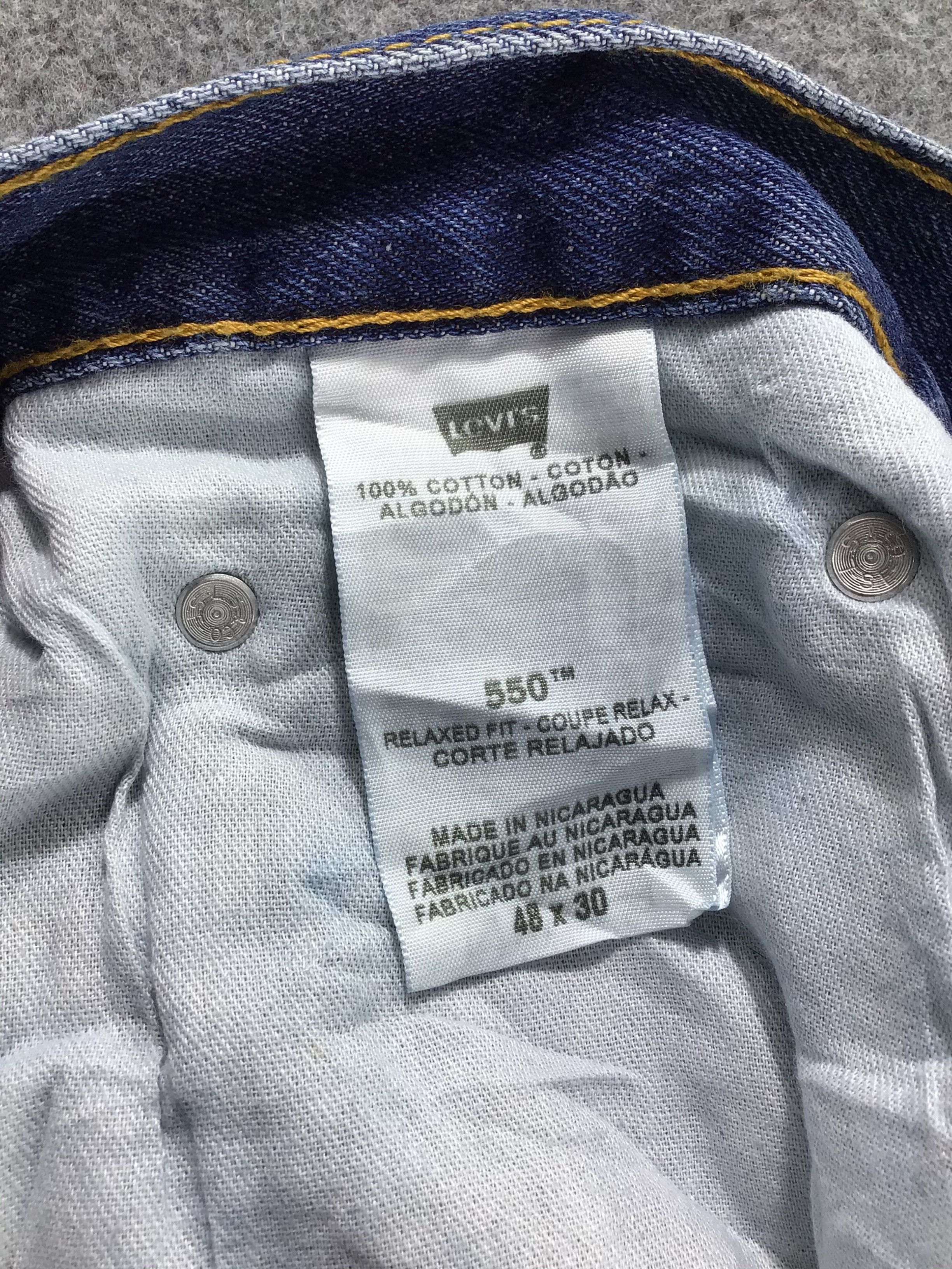 Levi's W48 Vintage Levis 550 Jeans Blue Wash Denim -J534 Size US 44 / EU 60 - 9 Thumbnail
