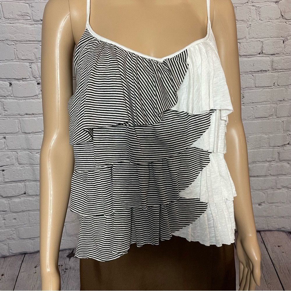 Other NWT New LeSpy Couture Ruffle Tank Top Size S Size S / US 4 / IT 40 - 9 Thumbnail