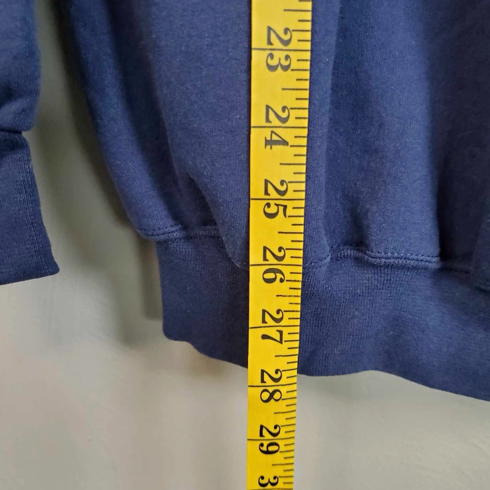 Champion VINTAGE CAT Equipment Sweater Mens M Blue Y2K Champion Sweatshirt Pullover Size M Regular Top Boys Girls Mens Size US M / EU 48-50 / 2 - 6 Thumbnail