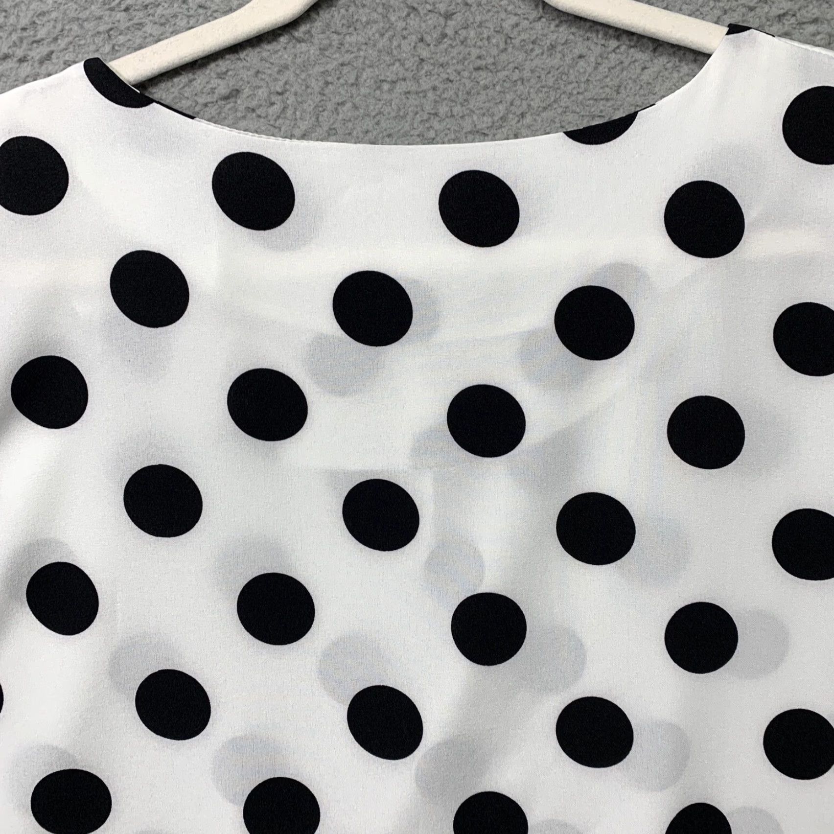 X-LARGE VINTAGE? NEW Women's Unbranded White Blouse Black Polka Dot XL (C-Measurements) NWOT Size XL / US 12-14 / IT 48-50 - 5 Thumbnail