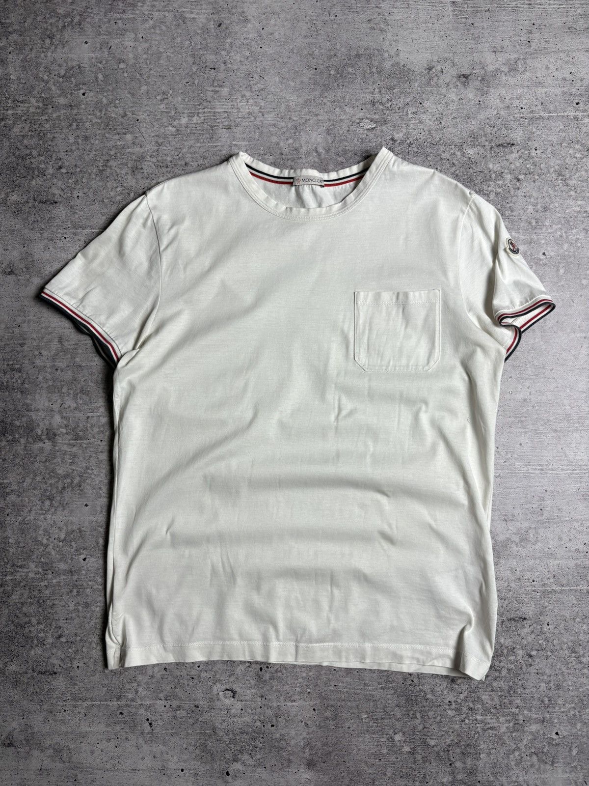 Moncler Moncler Luxury Sleeve Logo Tshirt Size US M / EU 48-50 / 2 - 1 Thumbnail