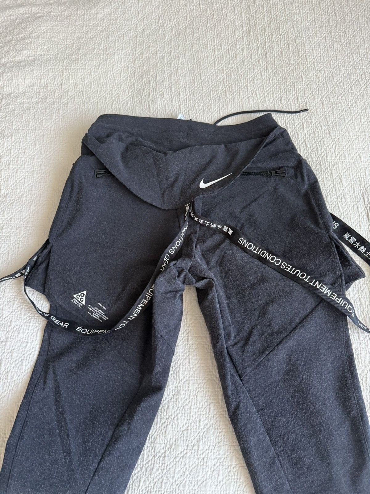 Nike ACG Nike ACG Acronym cargo pants with shorts Size 28" / US 6 / IT 42 - 10 Thumbnail
