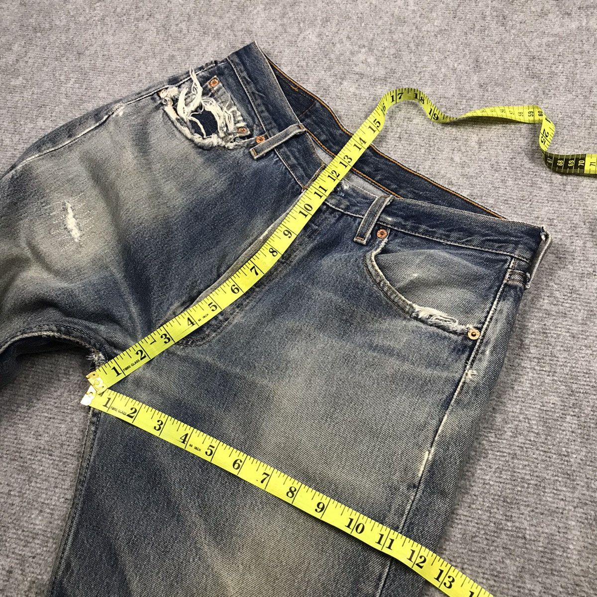 Levi's Vintage Clothing × Vintage LEVIS 501 DISTRESSED DENIM FADED BUTTON 501 PANTS 147 Size US 30 / EU 46 - 19 Thumbnail