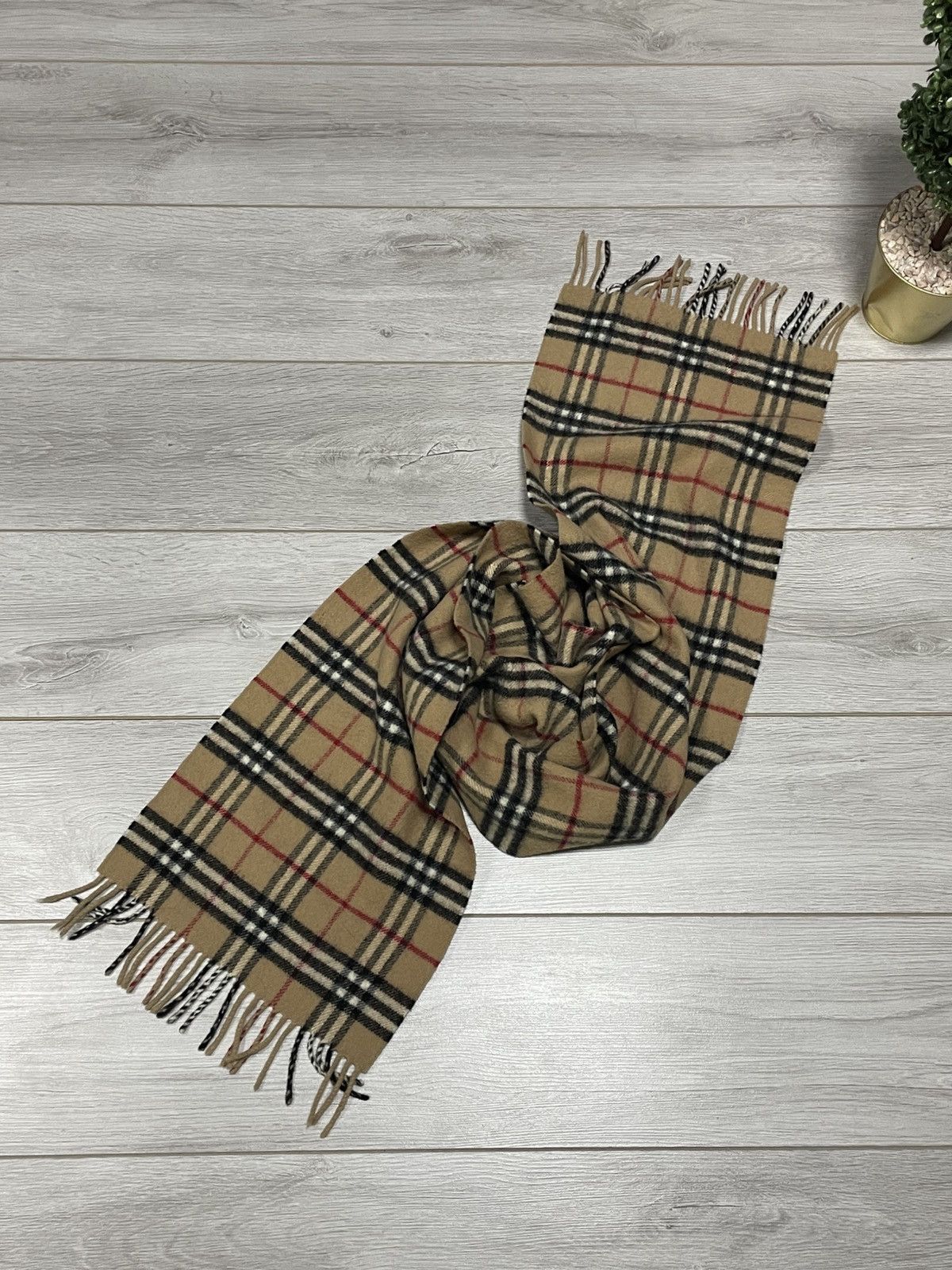 Burberry Burberry nova check sand over print cashmere wool scarf Size ONE SIZE - 3 Thumbnail
