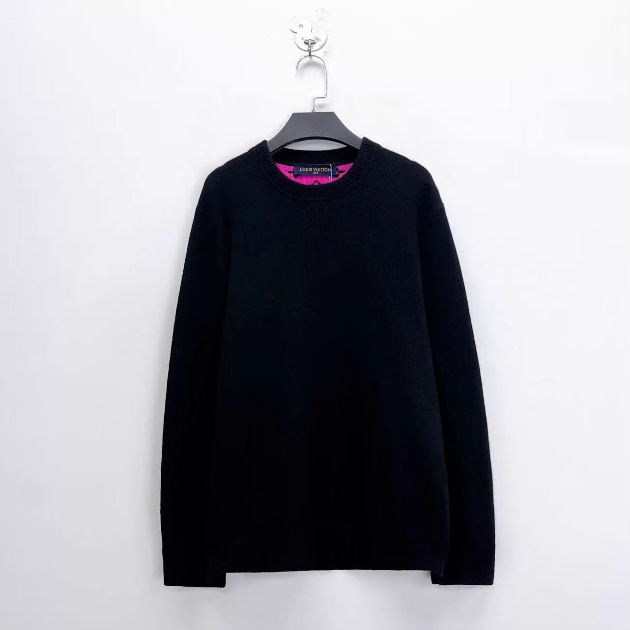 Louis Vuitton LV Pink/Black 3D back monogram cashmere sweater XL unisex Size US XL / EU 56 / 4 - 2 Thumbnail