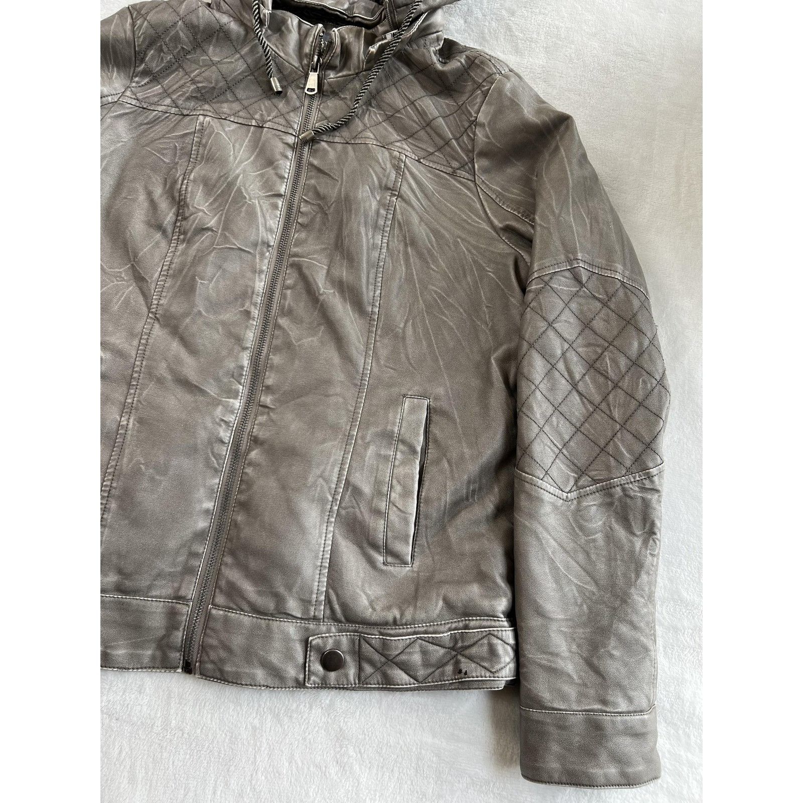 BKE BKE Buckle Outerwear Jacket Women's Medium Gray Faux Leather Size M / US 6-8 / IT 42-44 - 3 Thumbnail