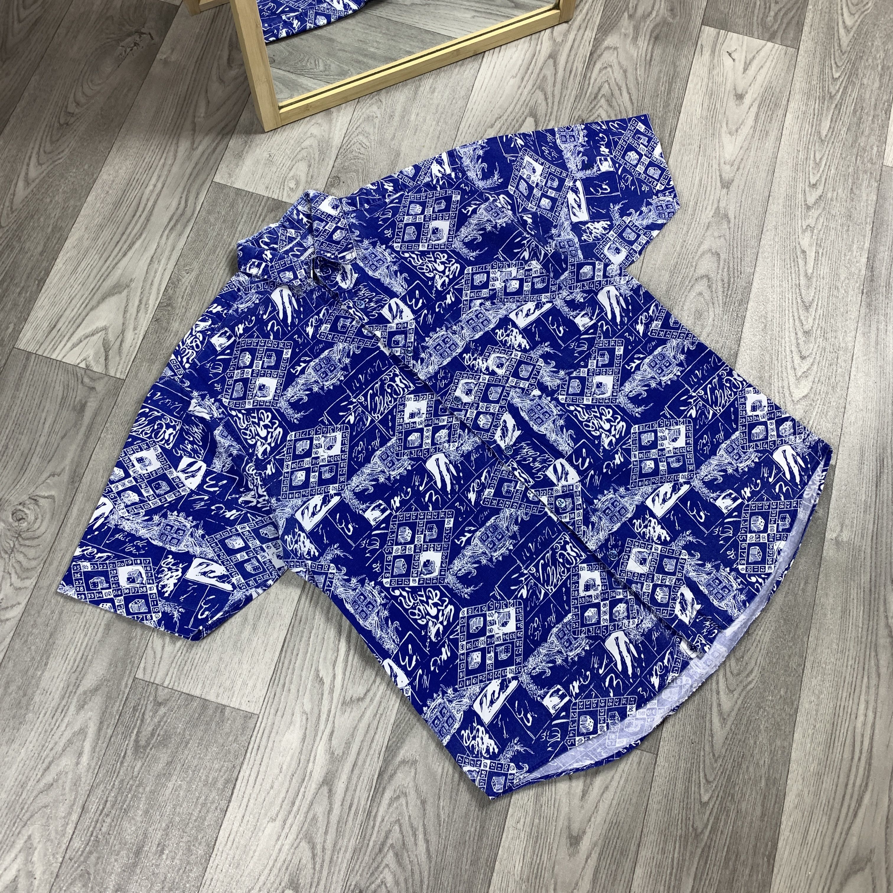 Vintage Vintage 90s Graphic Button Up Hawaiian Shortsleeve Shirt Size US L / EU 52-54 / 3 - 4 Thumbnail