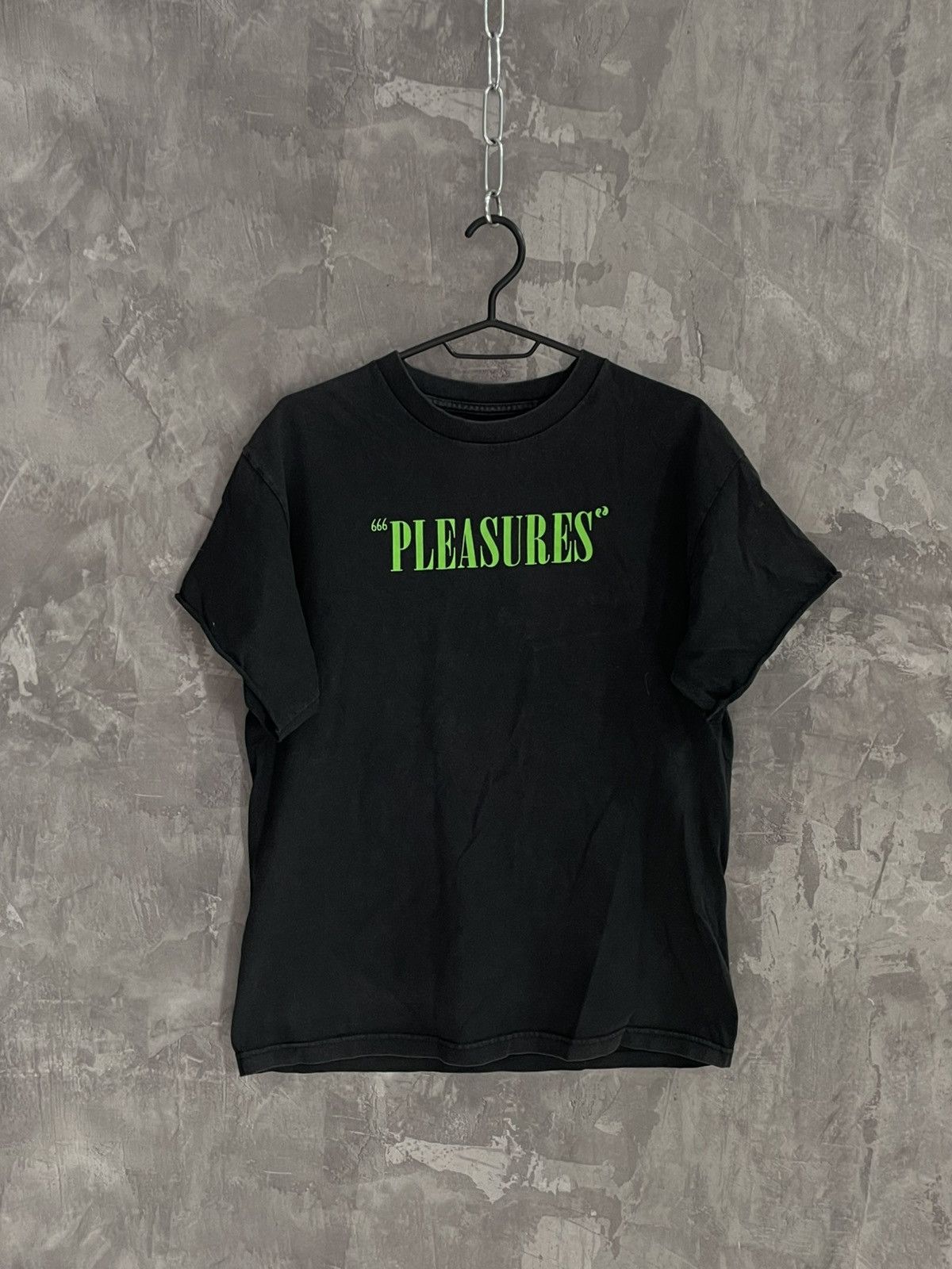 Pleasures Pleasures Sk8 Streetwear Faded T-shirt vintage Size US M / EU 48-50 / 2 - 1 Thumbnail