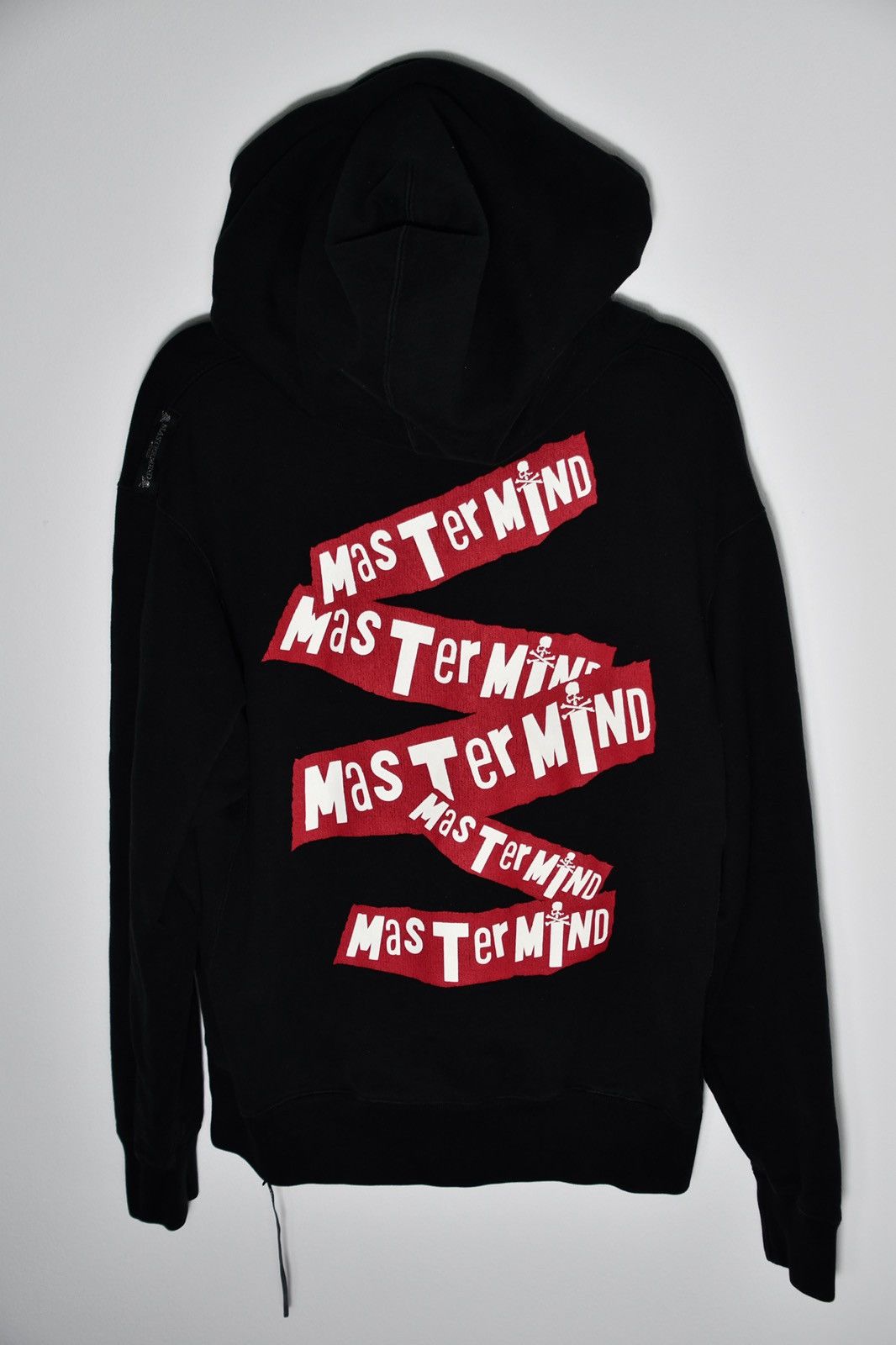 Image of Mastermind Japan Red Skull Hoodie in Black, Men's (Size Small)