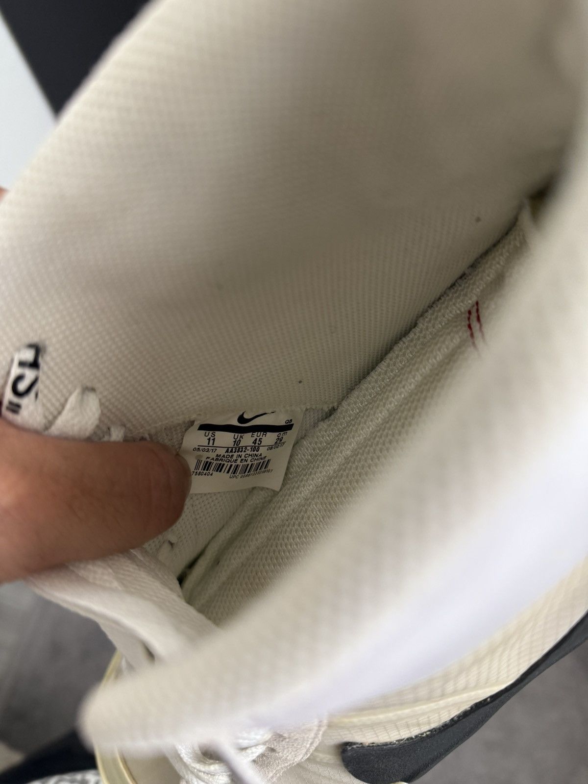 Nike × Off-White × Virgil Abloh Off-White Blazer OG “The Ten” size 11 Size US 11 / EU 44 - 10 Thumbnail