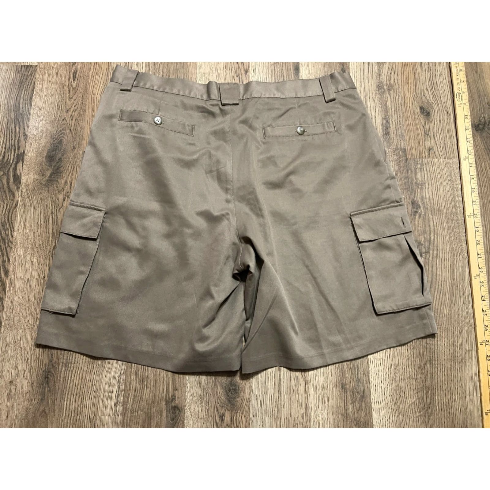 Croft & Barrow Croft & Barrow Shorts Mens Size 38 Brown Cargo Shorts Multi Pockets Size US 38 / EU 54 - 2 Thumbnail
