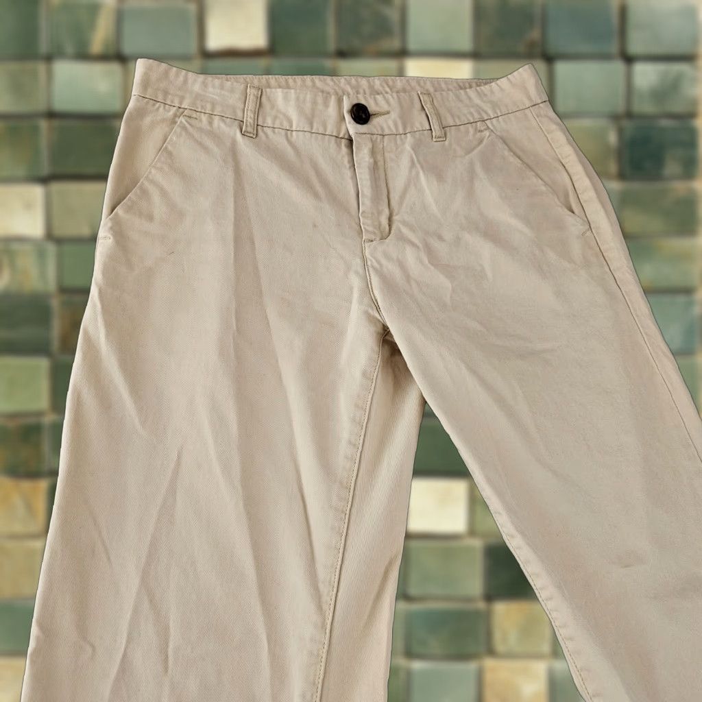 Uniqlo Uniqlo Pants Womens Size 6 Khaki Tan Chino Mid Rise Tapered Cotton Flat Front Size 28" / US 6 / IT 42 - 1 Thumbnail