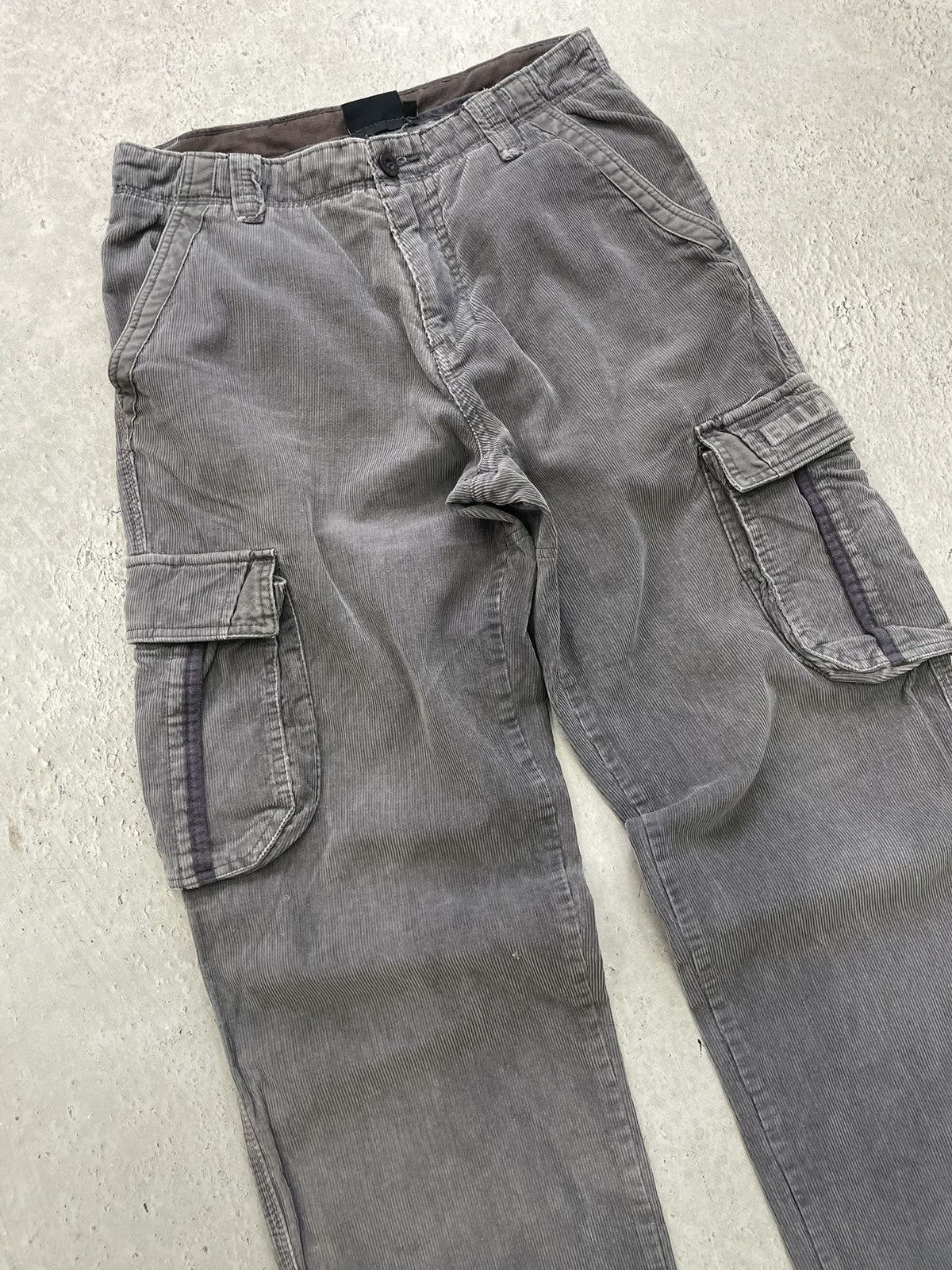 Billabong Velvet surf Billabong Gray Corduroy Cargo Pants Y2K Skater Size US 30 / EU 46 - 3 Thumbnail