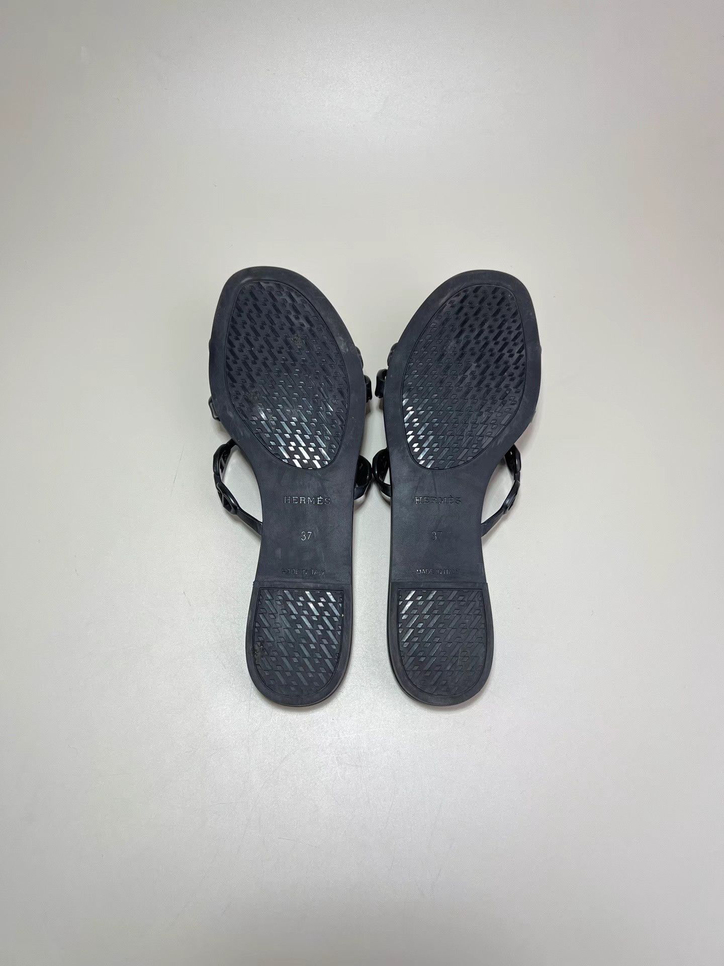 Hermes HERMES Black Chaine d'Ancre Chain Slide Sandals Size US 7 / IT 37 - 6 Thumbnail